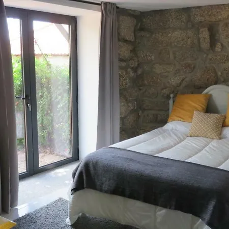 Casa Do Contador T3 / T6 * Vieira do Minho