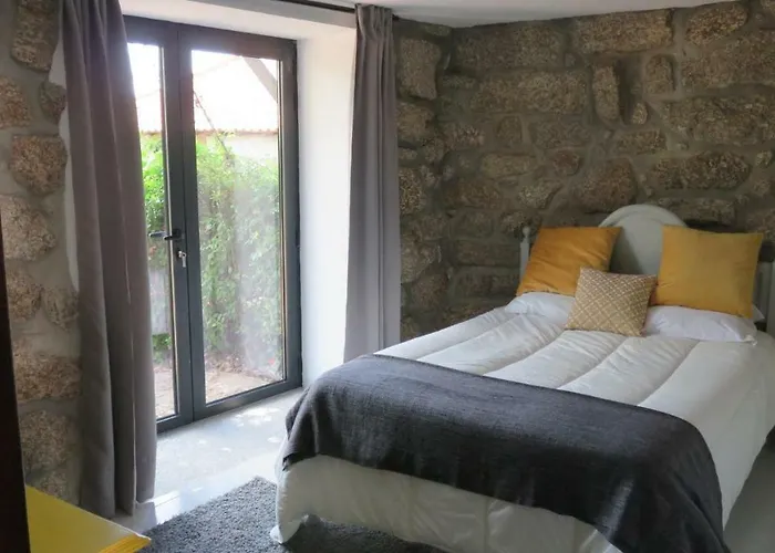 Casa Do Contador T3 / T6 * 비에이라도미노