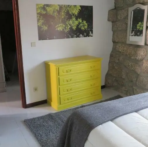 Casa Do Contador T3 / T6 * Vieira do Minho