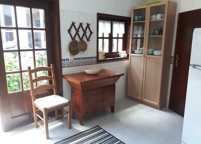 컨트리하우스 Casa Do Contador T3 / T6 비에이라도미노